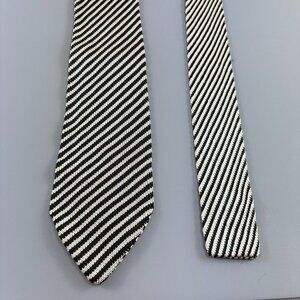 Daks White / Black Striped Men's Pointed Knit Tie 3 1/2" x 58" Vintage